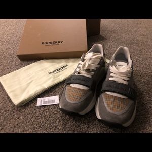 Burberry Ramsey Micro Check Low Top Sneaker Archive Beige/Grey Size 10.5 w/ Box
